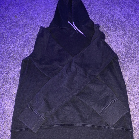 A woman's medium sweater - Picture 1 of 1